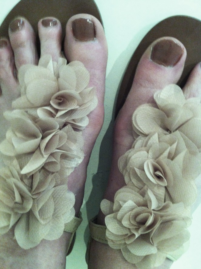 flower toes