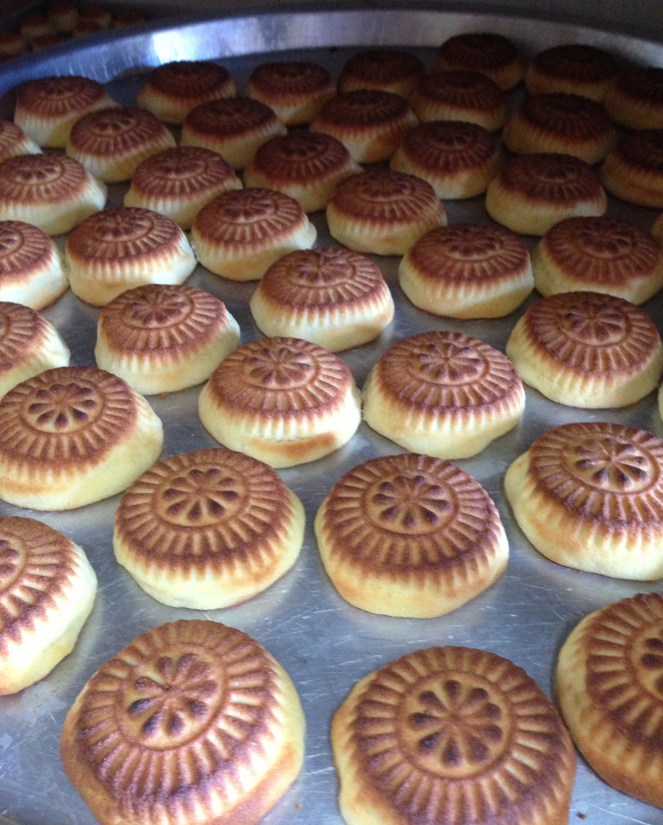 Maamoul (date-filled)