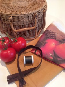 tomato cushion supplies