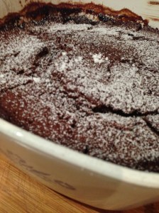 dusted chocolate pudding