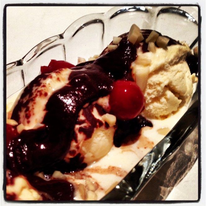 chocolate fudge sundae